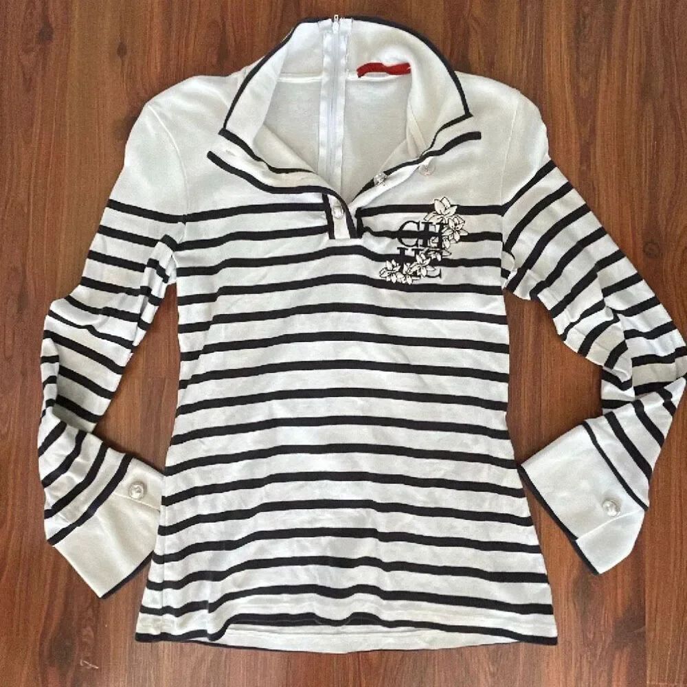 Carolina Herrera blue and white striped knit top S with pearl buttons nautical
